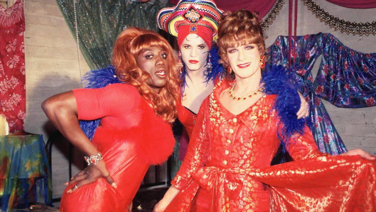 To Wong Foo, Thanks for Everything! Julie Newmar in WussyVision @ Plaza Theatre!