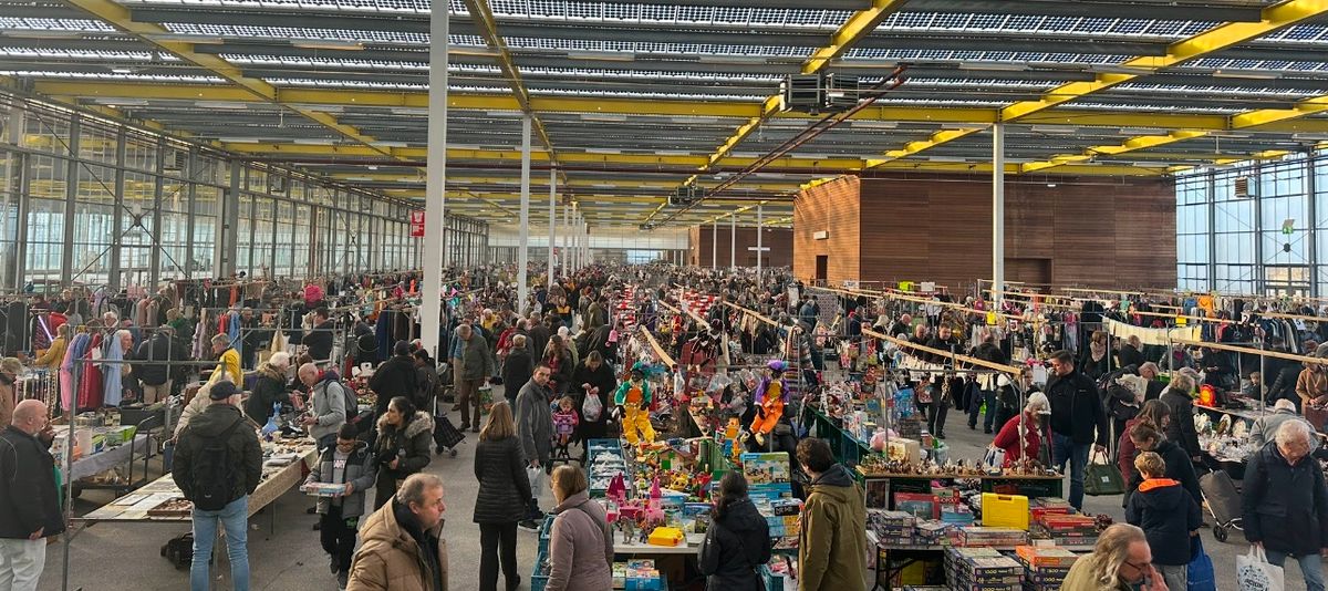 MEGA VLOOIENMARKT Vijfhuizen 2e paasdag 500 kramen 