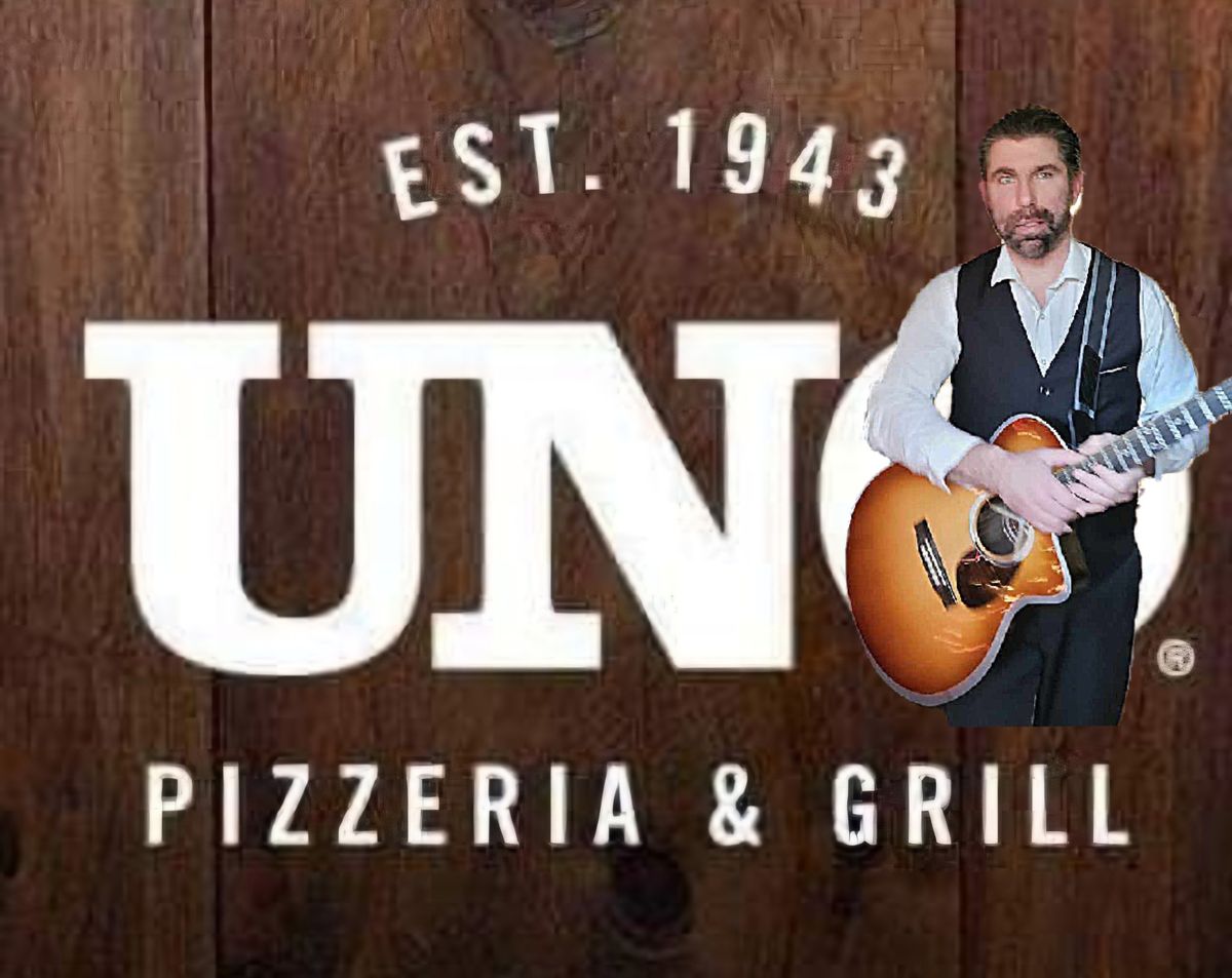 Eddie Sands @ UNO Pizzeria