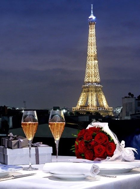 PARIS VALENTINE'S DAY