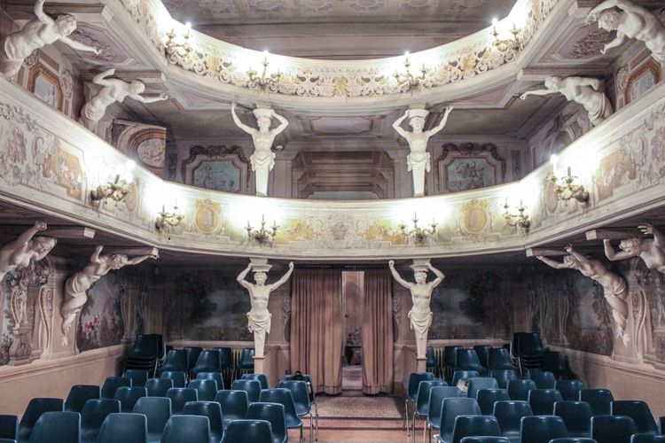 Un soldatino a teatro: Villa Aldrovandi Mazzacorati, una fiaba sull\u2019acqua