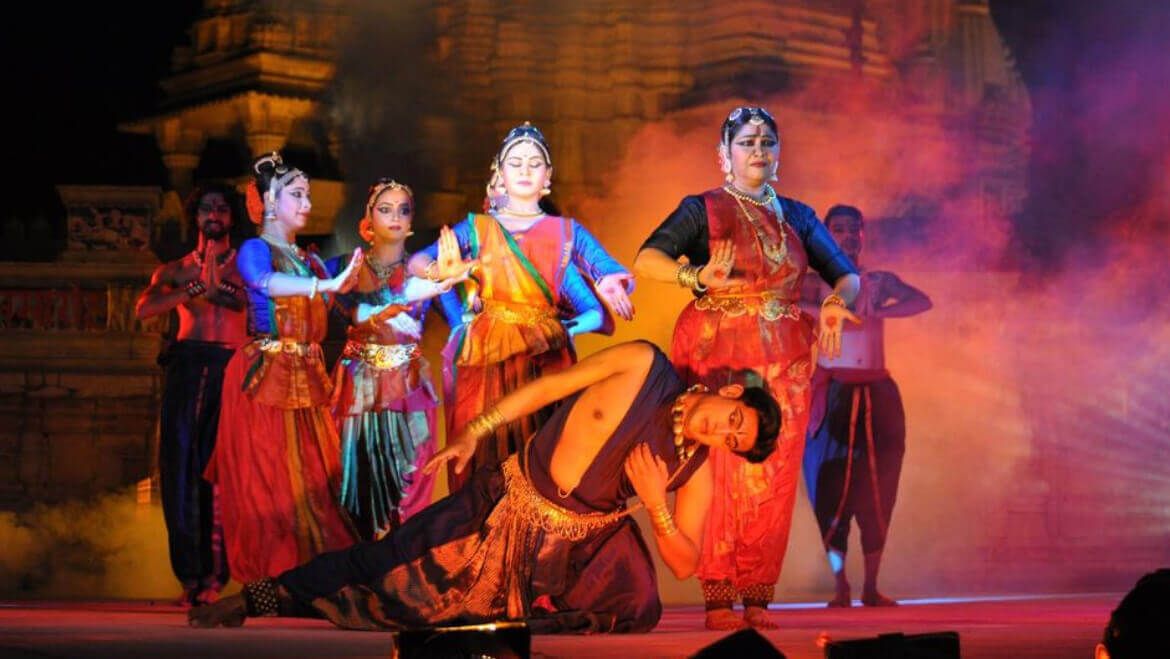 Weekend Khajuraho Dance Festival & Orchha Special Trip