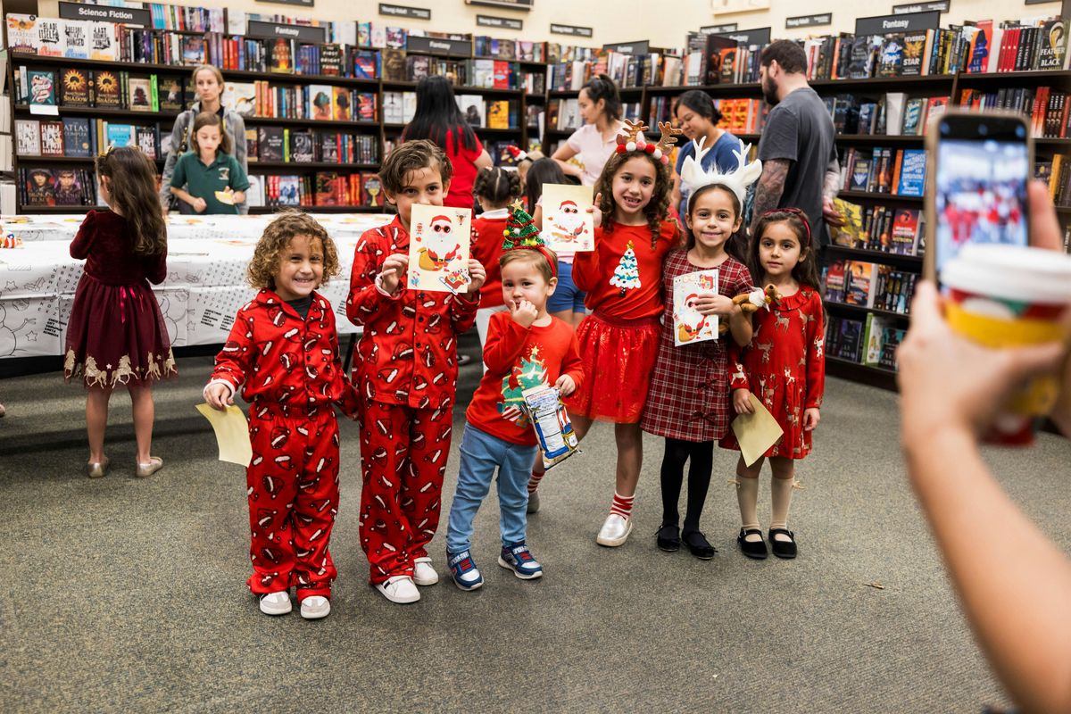 PembrokeKIDS: Barnes & Noble's Storytime with Santa