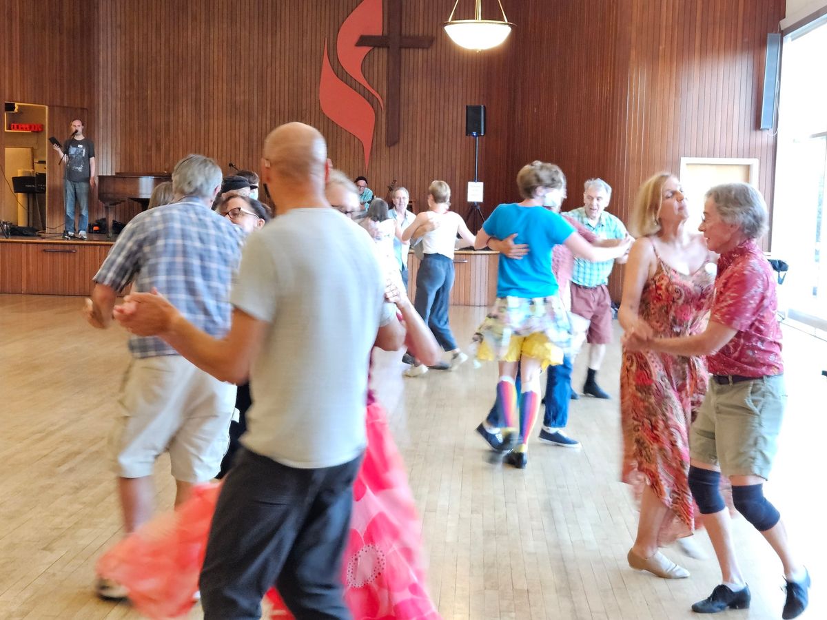 Contra dance: Doe Taryn with Little Big Band (Marta Lynch and Bob Silberstein)