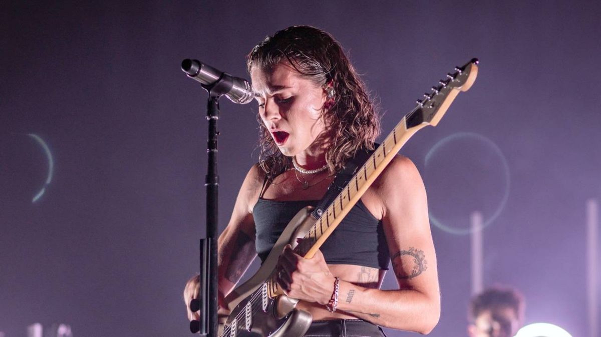 Parking PVRIS with Dua Saleh