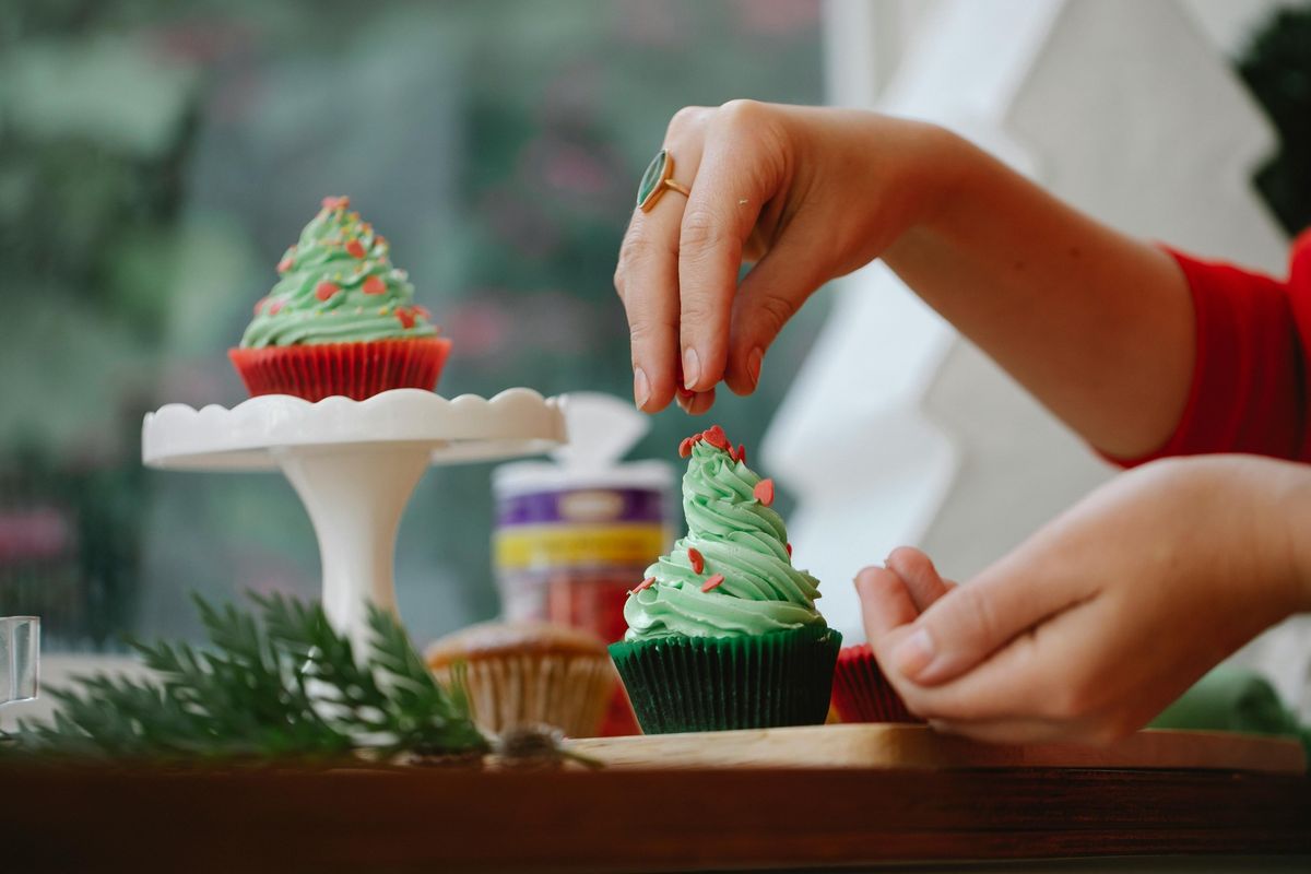 Breakfast & Cupcake Decorating