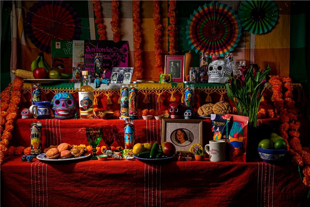 Ofrenda Display