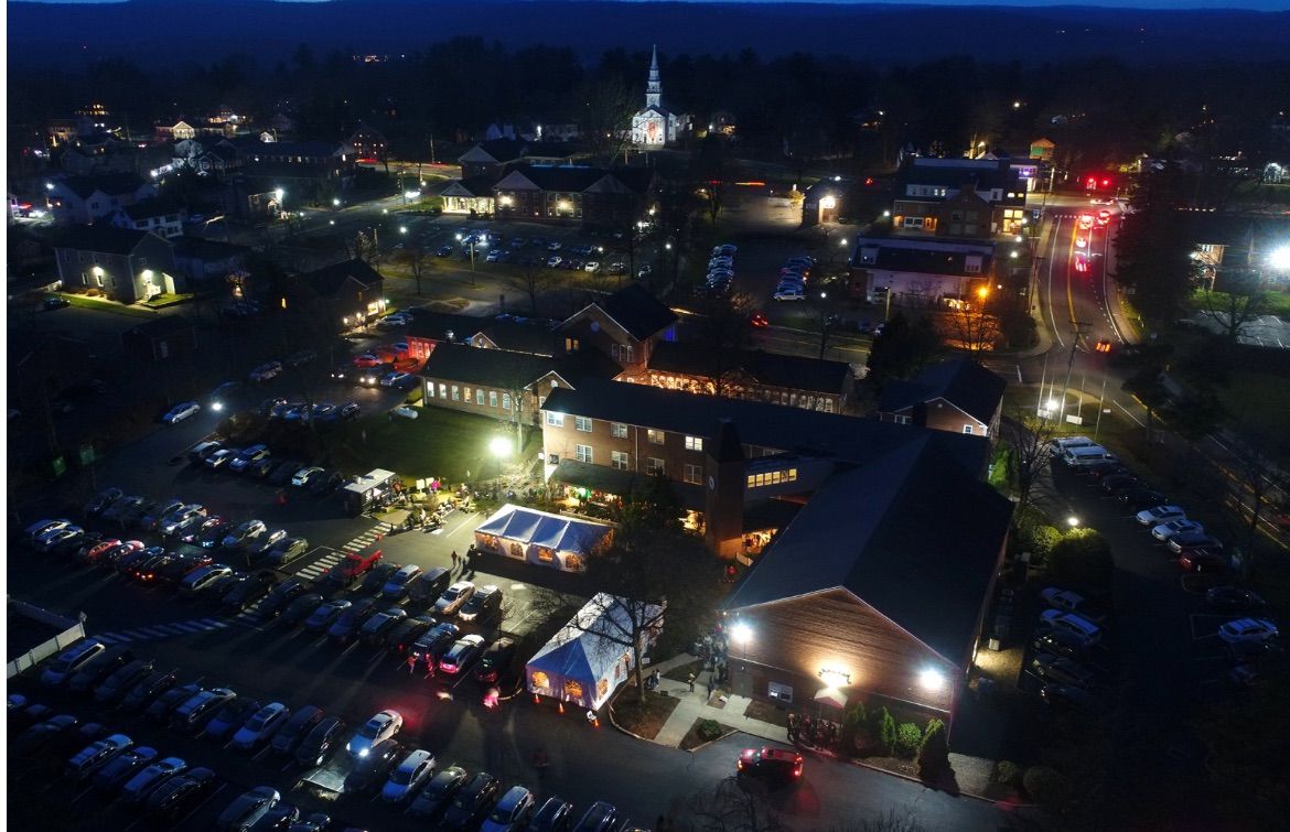 Annual Holiday Stroll with Holiday Market & Wreath Auction at The Watch Factory!