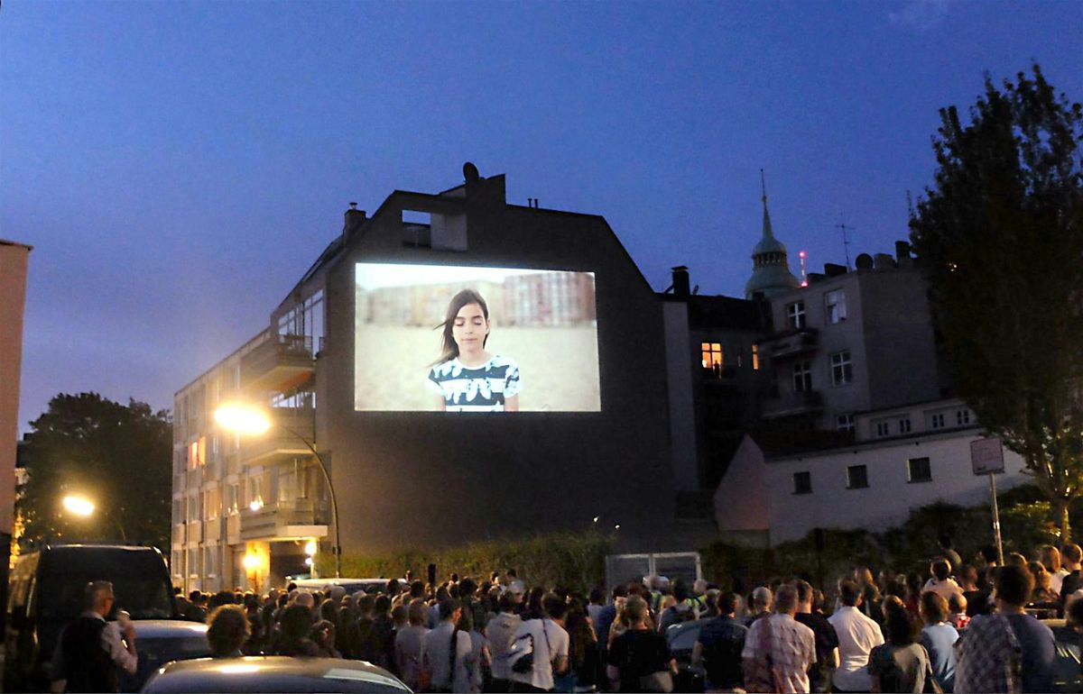 Kurzfilmwanderung \u201eA Wall is a Screen: European Stories for Families\u201c