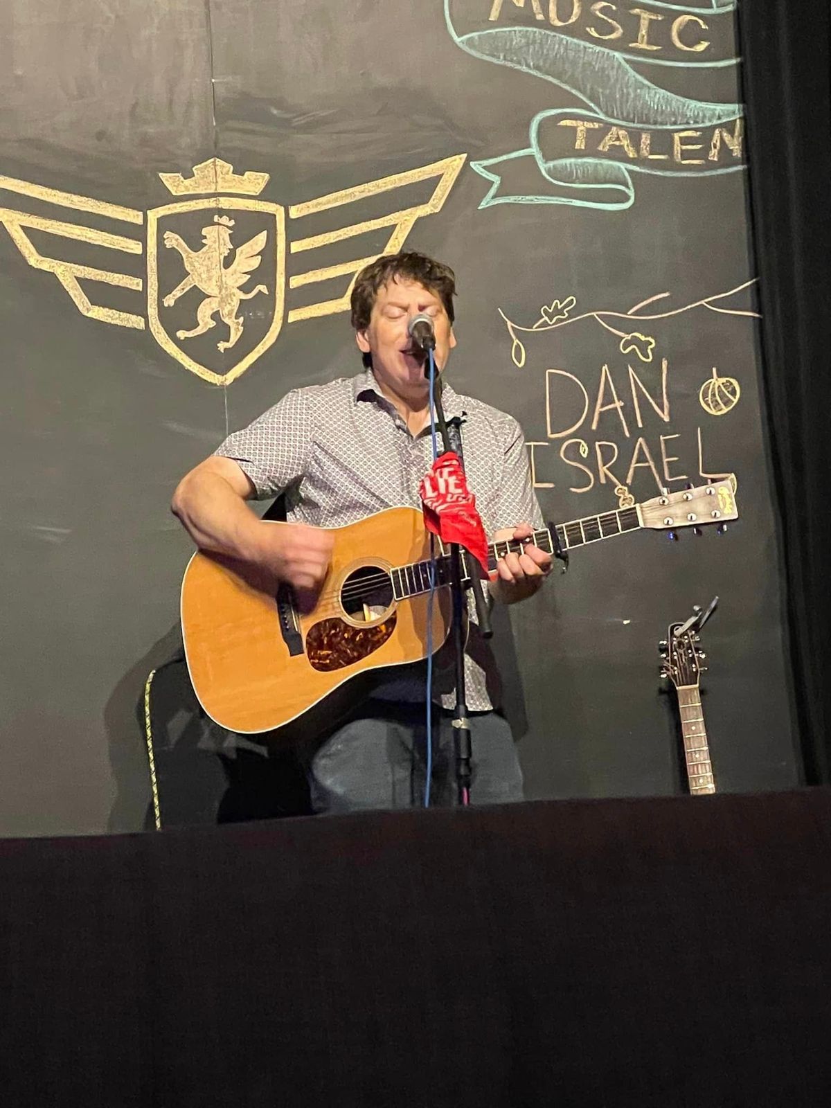 Dan Israel plays solo at Flying Dutchman Spirits