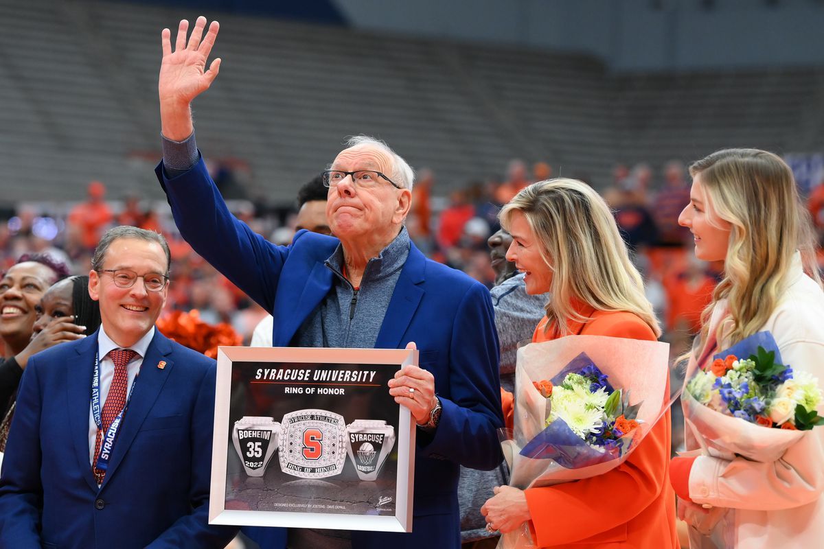 Notre Dame Fighting Irish at Syracuse Orange Mens Basketball at JMA Wireless Dome