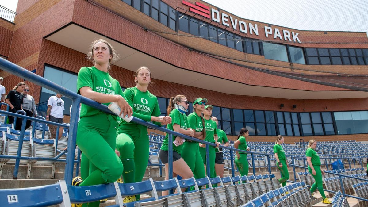 Parking Oregon Ducks at Maryland Terrapins Womens Basketball