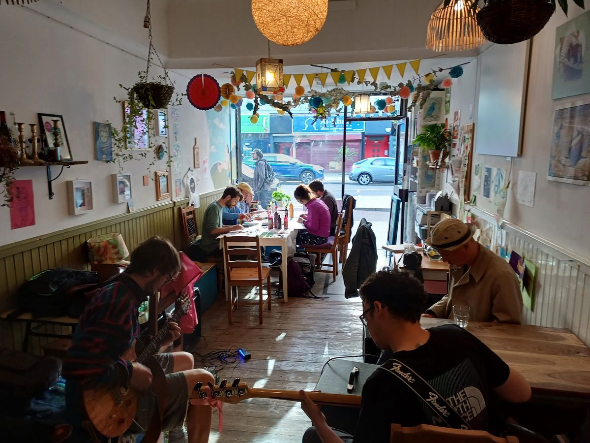 Christmas Mindfulness art session at Milk CAFE