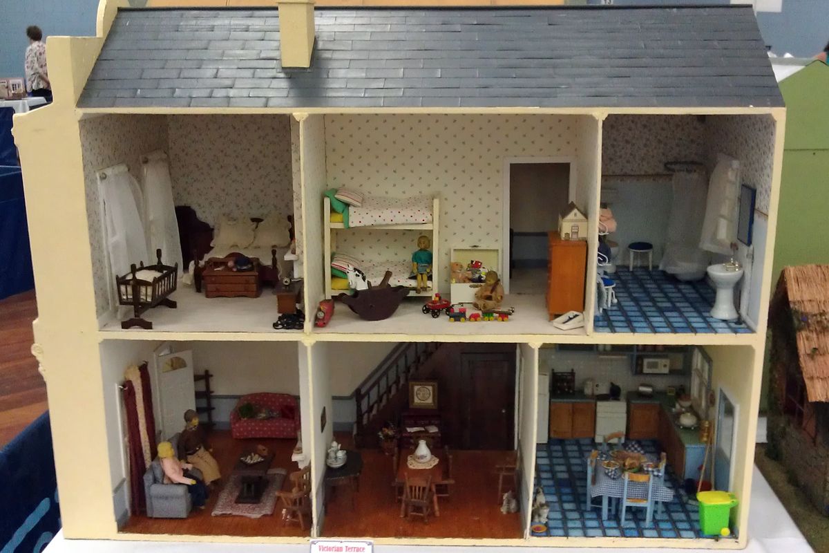 Dollhouse Miniature Craft