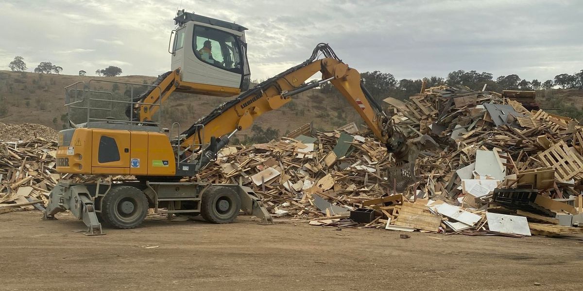 Community tour of the Albury Waste Management Centre