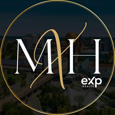 MaX House brokered by eXp