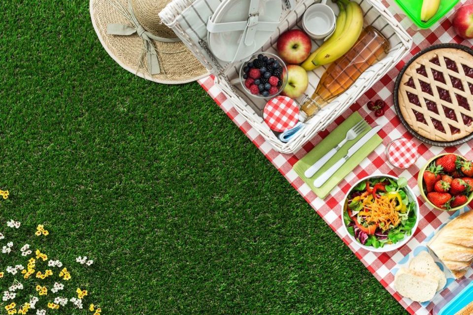Andover Farmers Market Week 6: Picnic on the Lawn