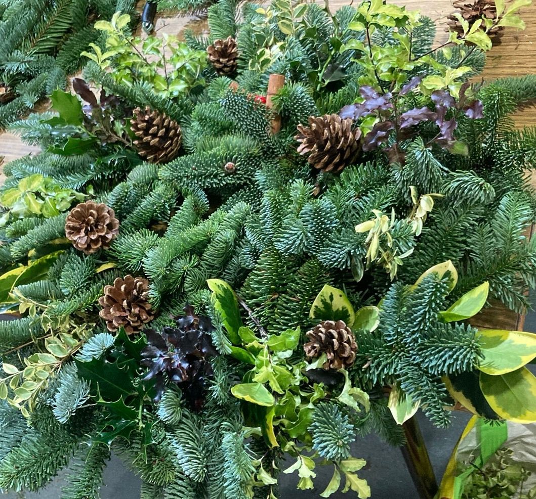 Fresh natural Christmas wreath workshop 