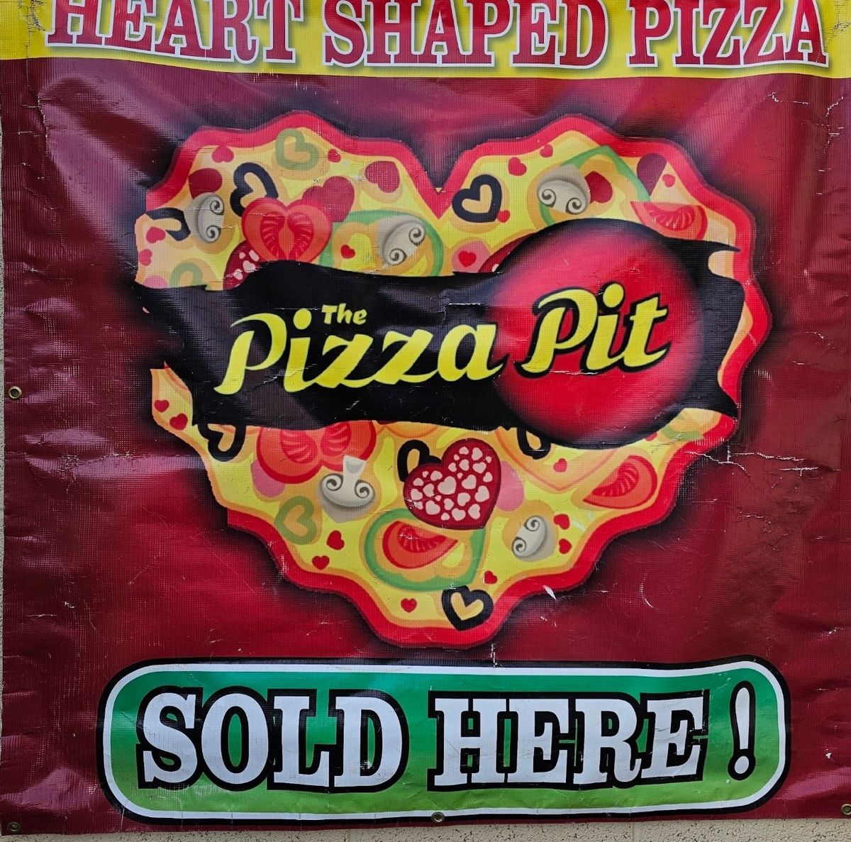 heart shaped pizza 