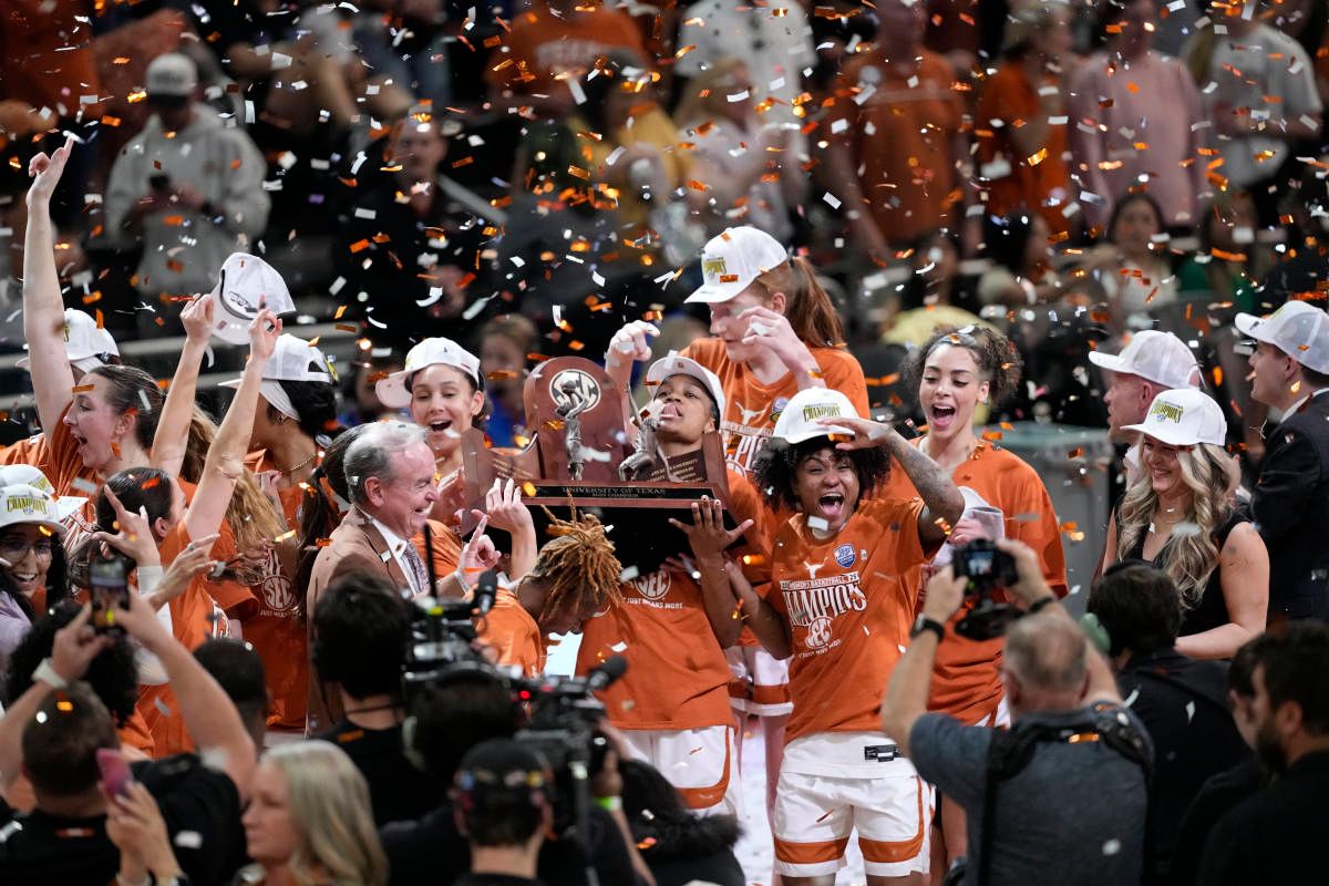 Texas Longhorns at Florida Gators Womens Basketball