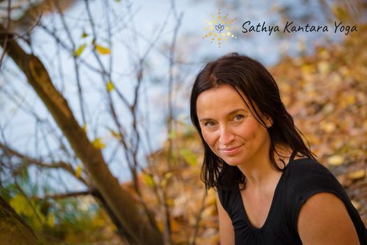 Yoga im Park | Sathya Kantara Yoga