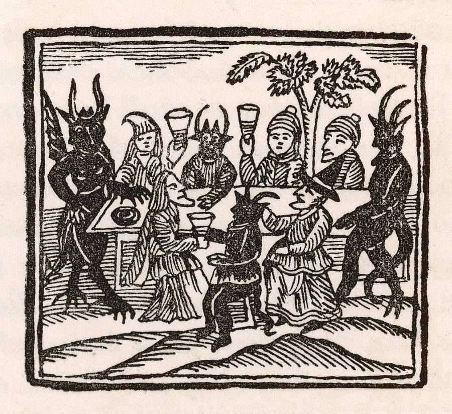 The Witches Table: Discussion Social