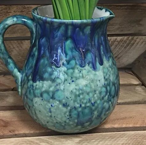 Ceramic drip glaze jugs