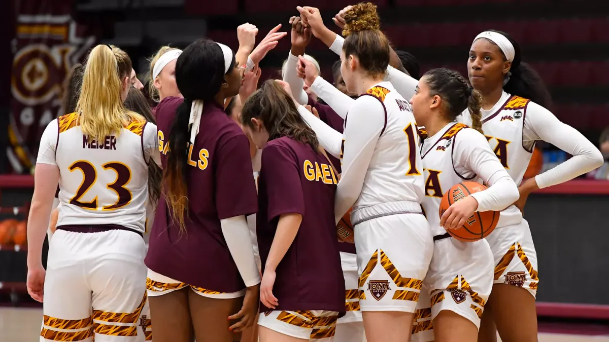 Iona Gaels at Davidson Wildcats Womens Basketball