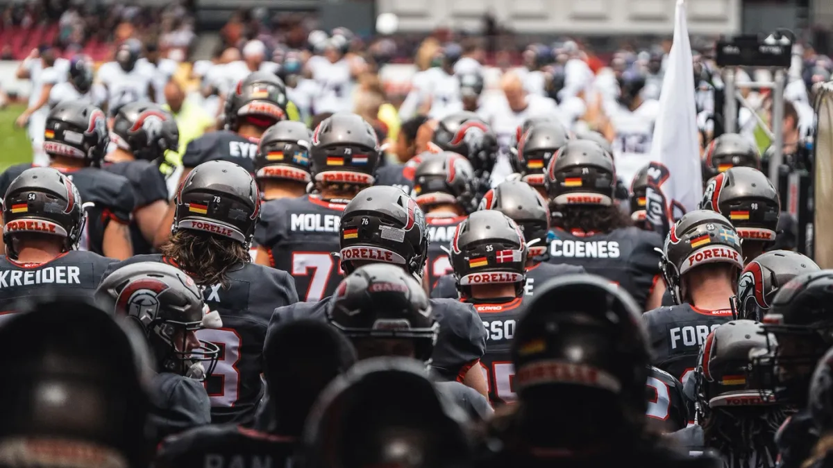 Oregon Ducks at Iowa Hawkeyes Football at Kinnick Stadium