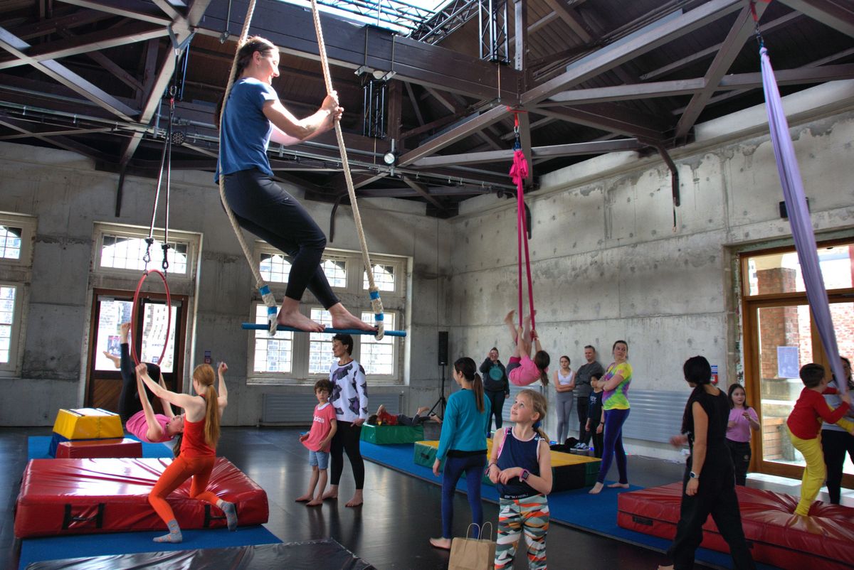 CIRCUS FAMILY - SPRING SCHOOL HOLIDAYS