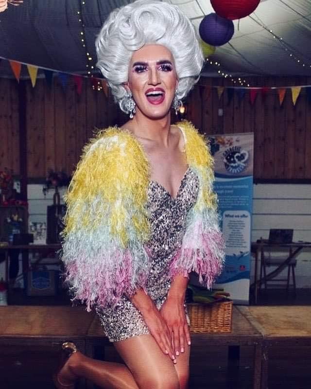 Christmas Party Night & Drag Queen Bingo