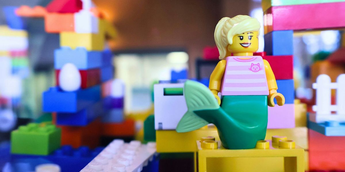 School Holidays: LEGO - Warrawong Library [Ages 5+]