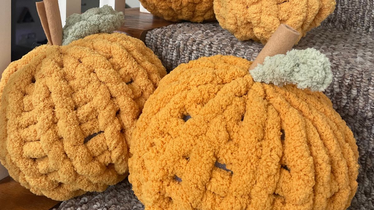 Chunky Knit Pumpkins Workshop