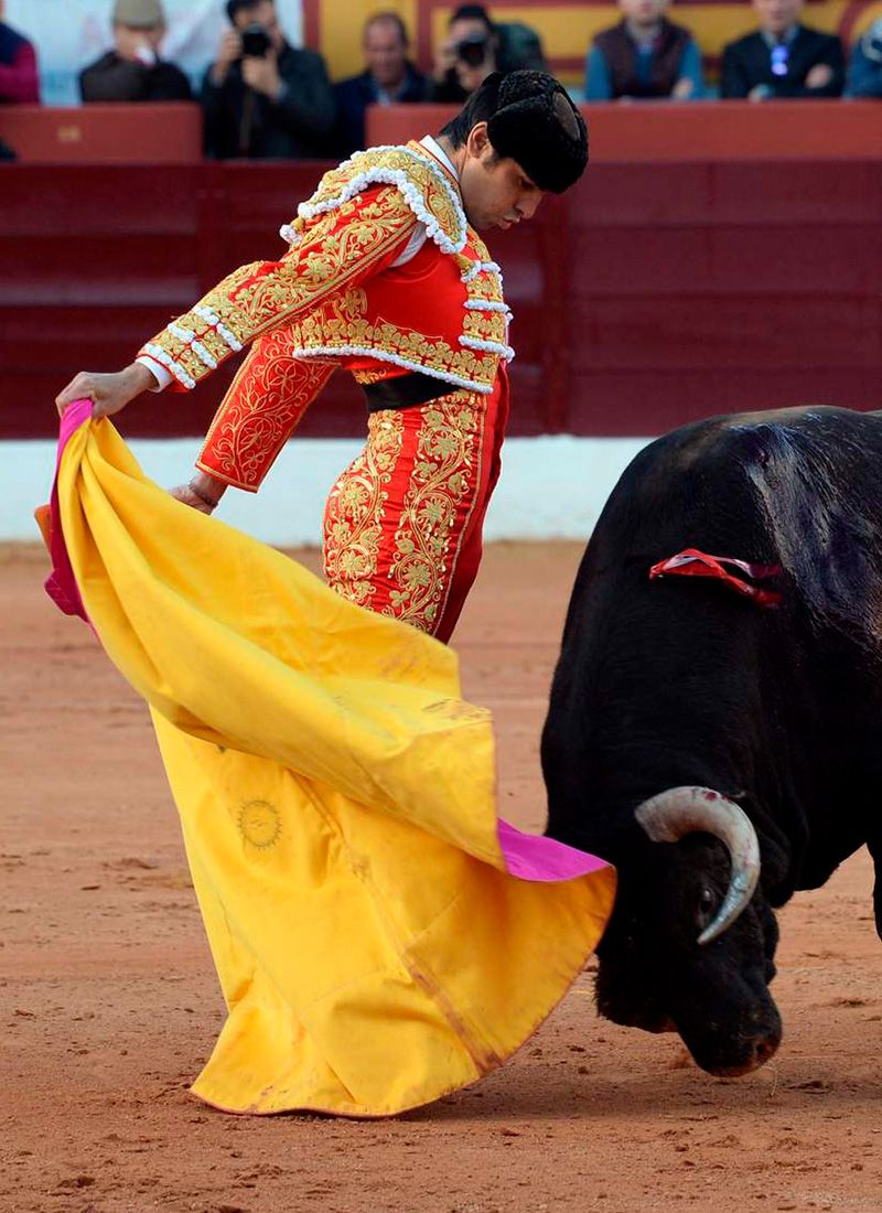 Bullfighting Valencia 2025 - Jos\u00e9 Mar\u00eda Manzanares, Alejandro Talavante & Juan Ortega Tickets