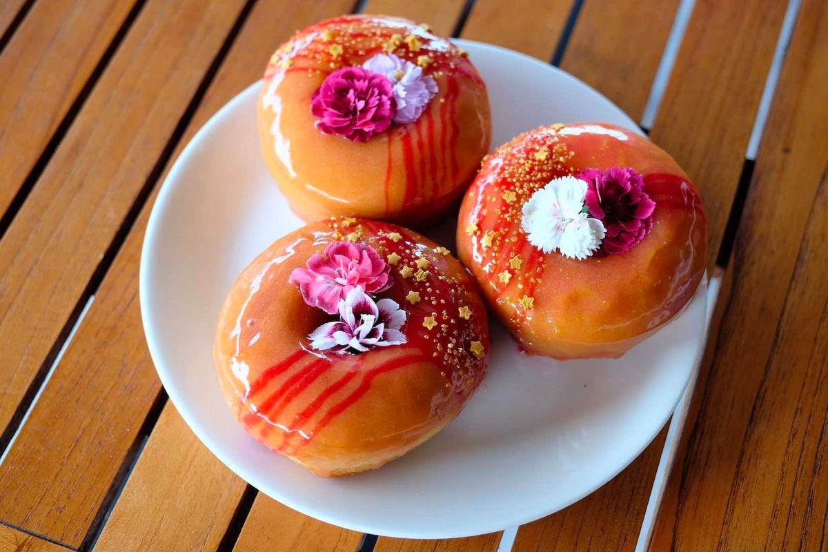 Pop-Up Doughnut Shop