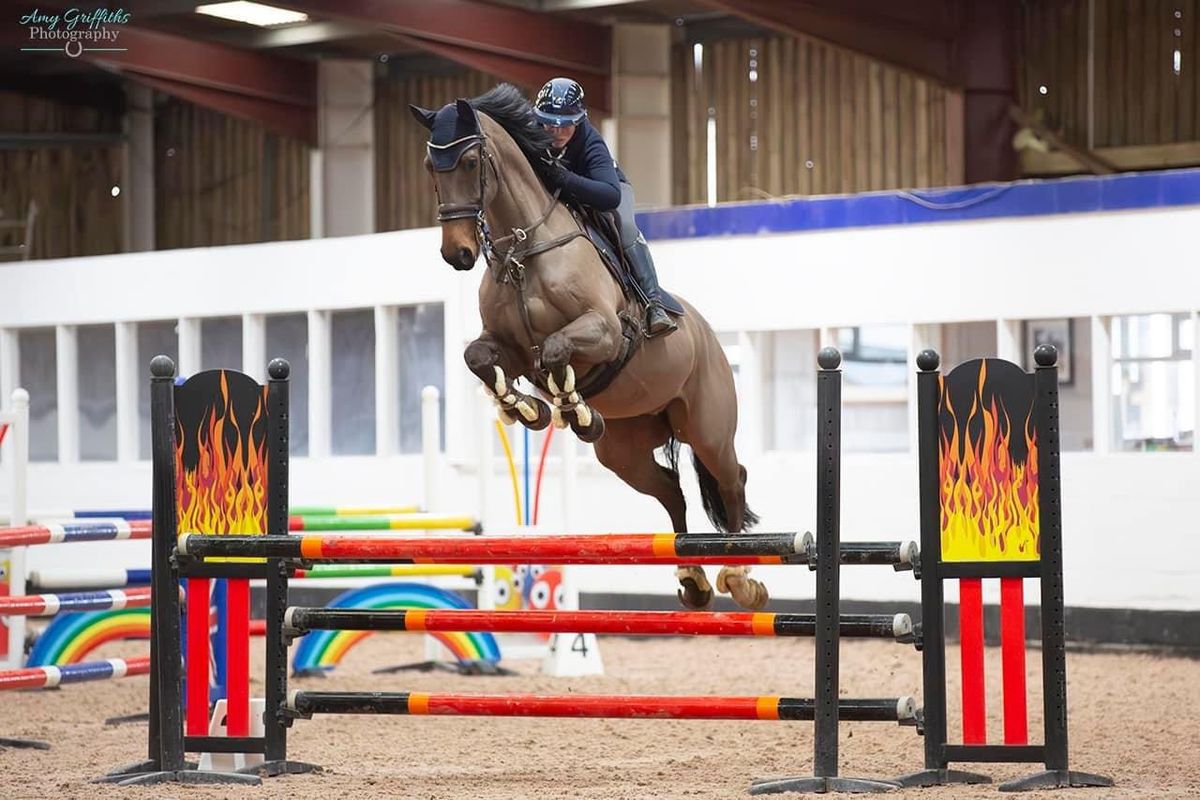 BRITISH SHOWJUMPING CAT 2 (INDOOR SHOW). Non members welcome on a BS Ticket!