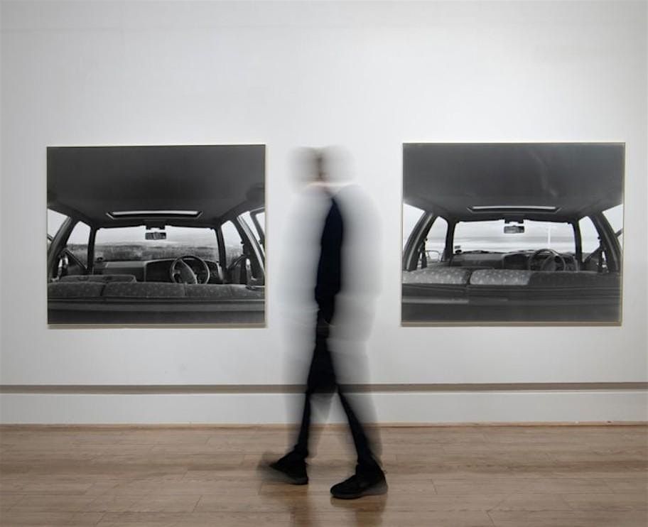 Photographic Objecthood:Construction, Presence and the Sculptural Encounter