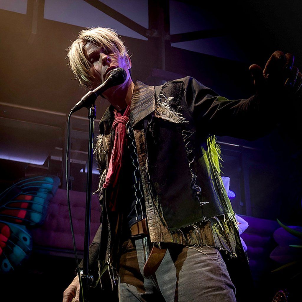 David Bowie performed LIVE by Absolute Bowie