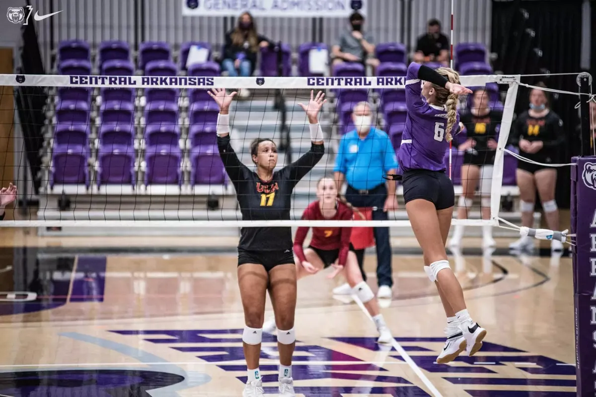 Central Arkansas Sugar Bears at Stetson Hatters Womens Volleyball