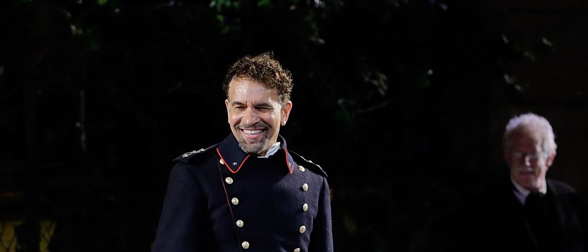 Brian Stokes Mitchell - La Mirada