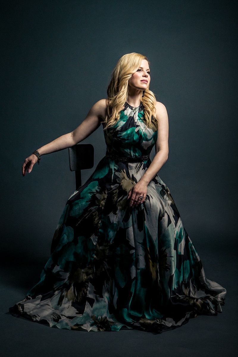 Megan Hilty at Shubert Theater New Haven