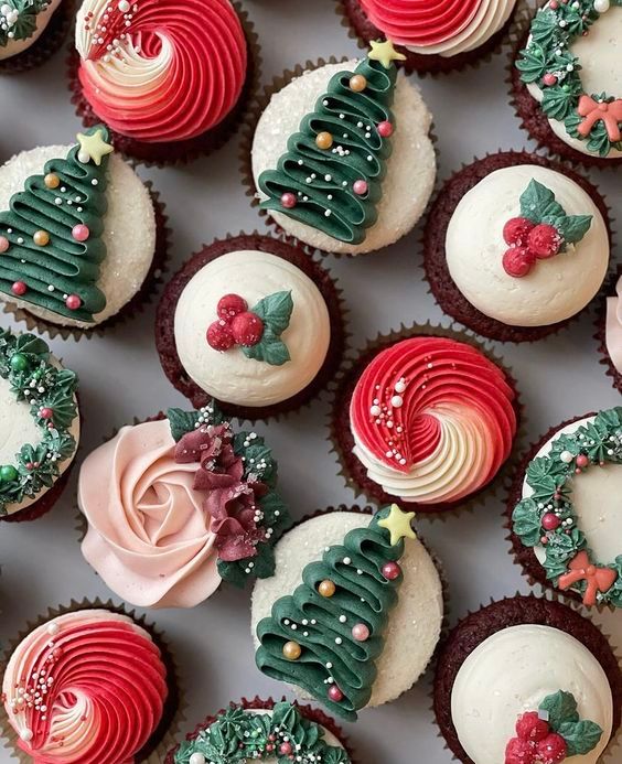 Holly Jolly Christmas Buttercream Cupcakes