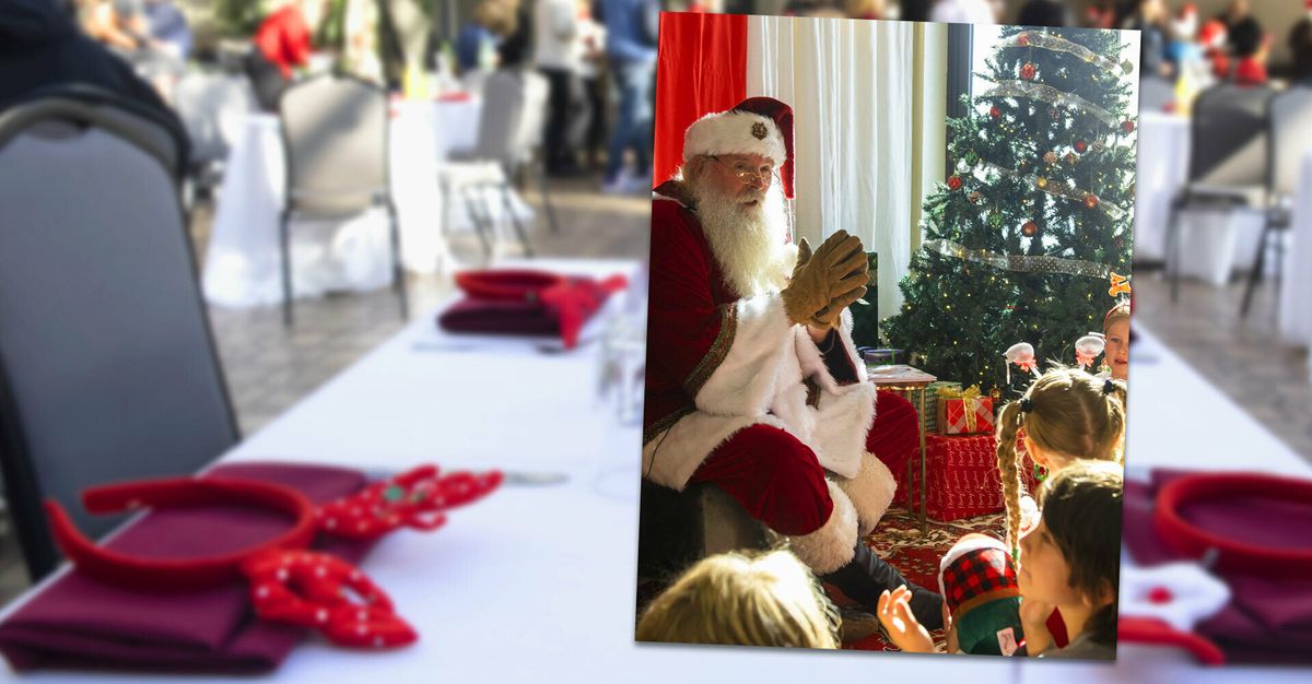 Brunch with Santa at the Boardwalk's Cocoanut Grove