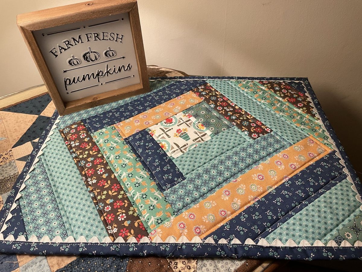 Quilt-as-You-Go Casserole Table Hot Pad - December 8th 