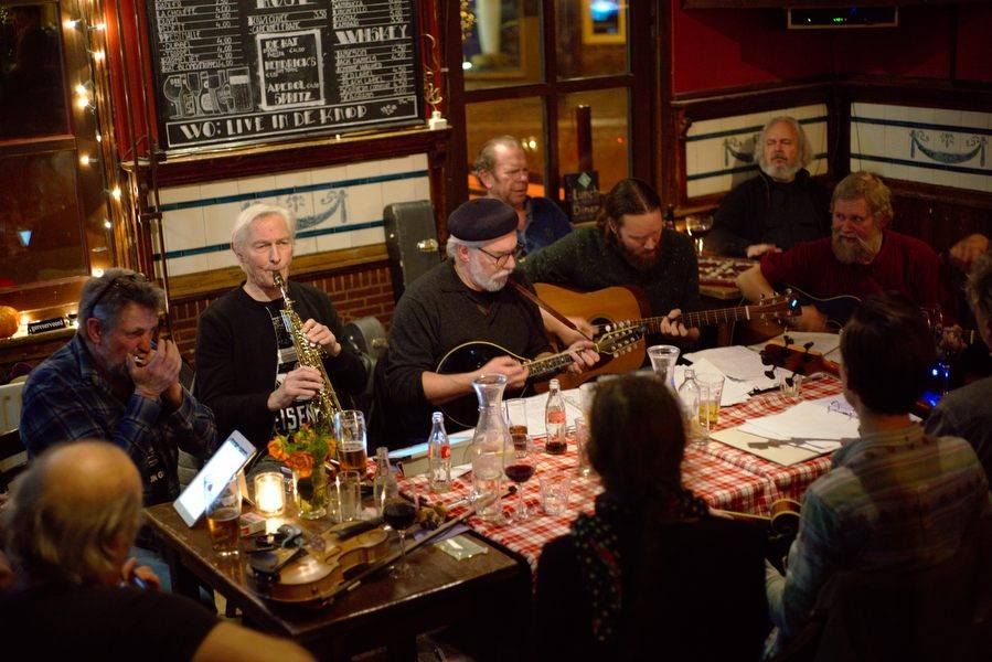 Rootsclub: Mannen met Baarden