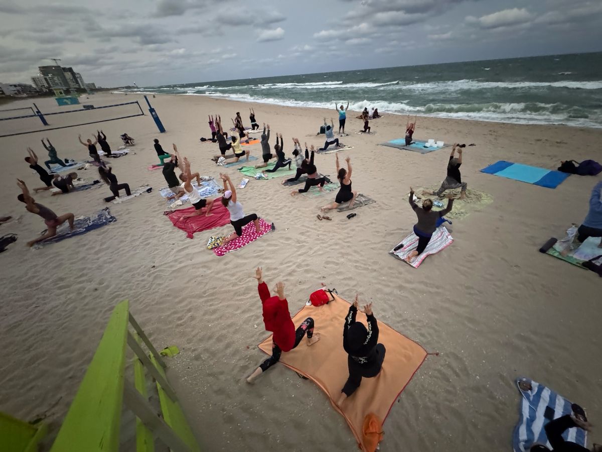 FULL MOON BEACH YOGA (Pompano Beach)