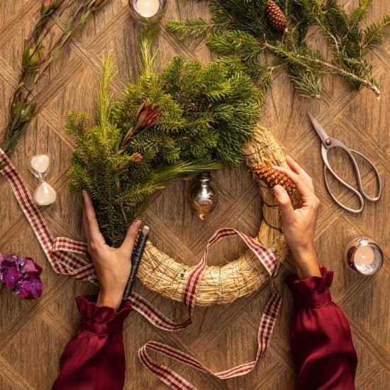 Taller de coronas navide\u00f1as + brunch en Urso Hotel & Spa