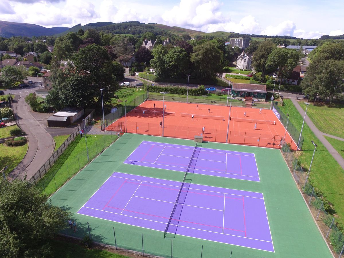 Family Tennis Day with world-class coaches