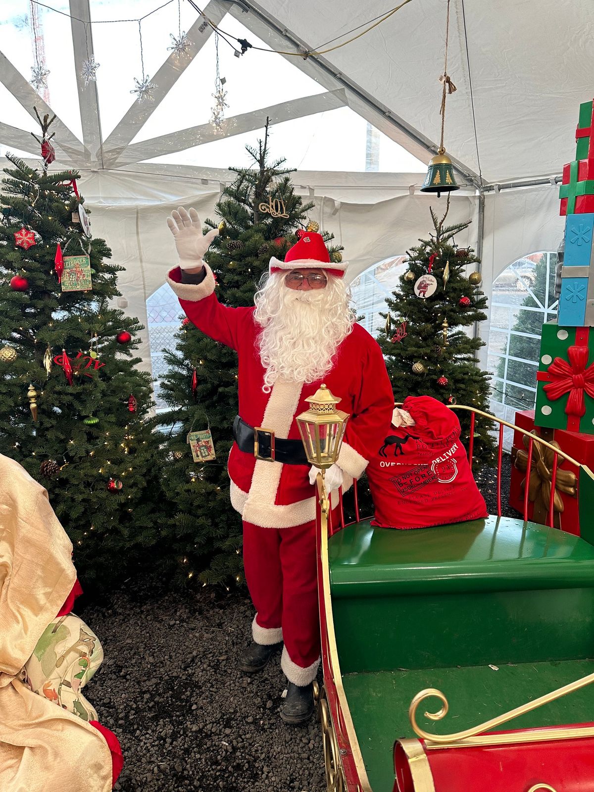 Christmas at Rodin Farms, The Fruit Stand 