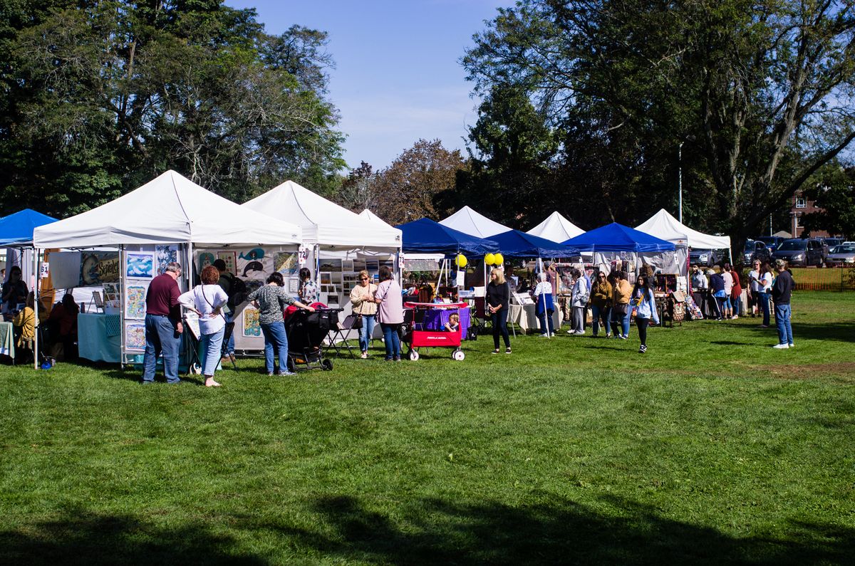 WHS presents The 42nd Annual Old Wethersfield Arts & Crafts Fair